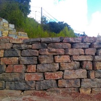 Muros de rocalla de contención